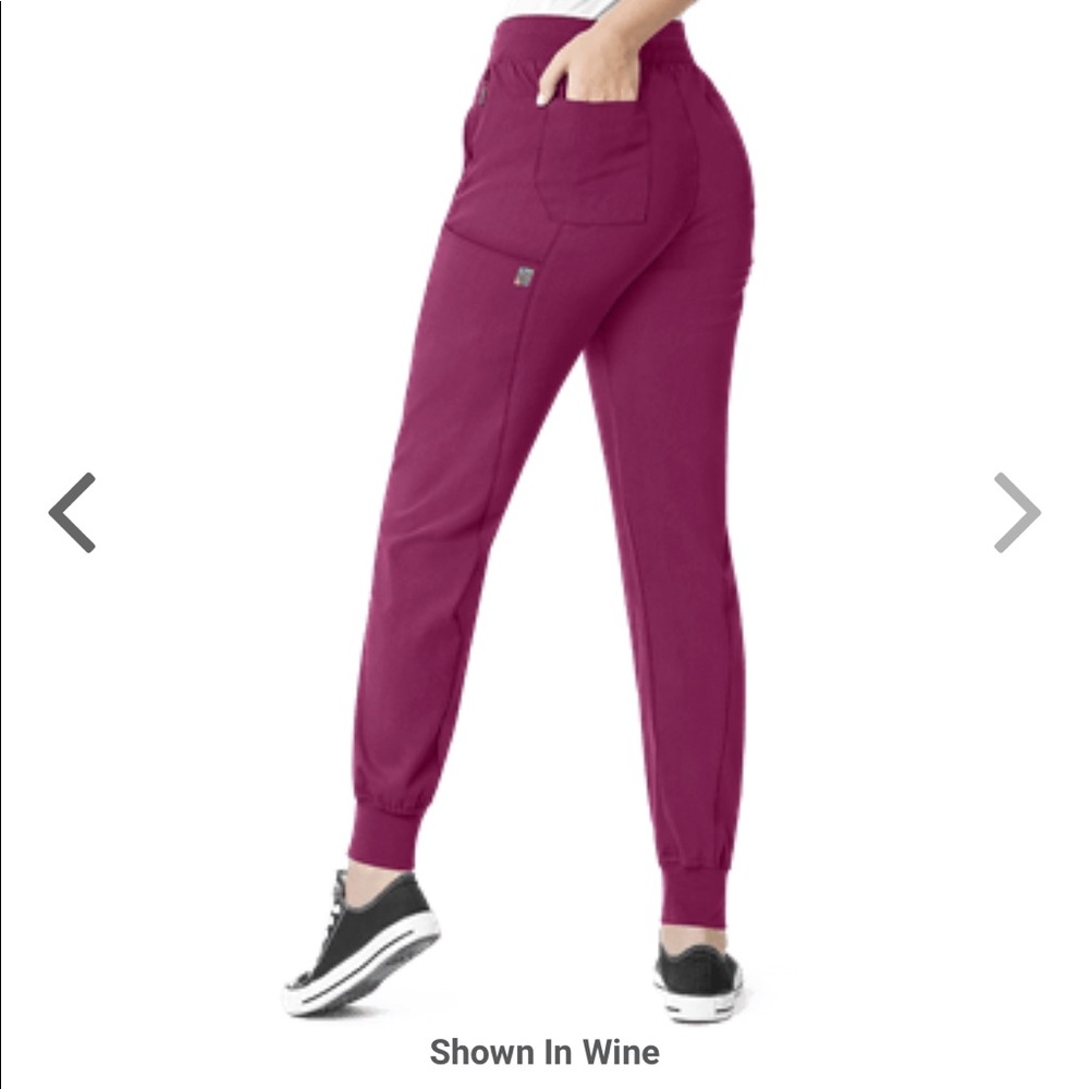 WonderWink yoga jogger scrub pants size M wine